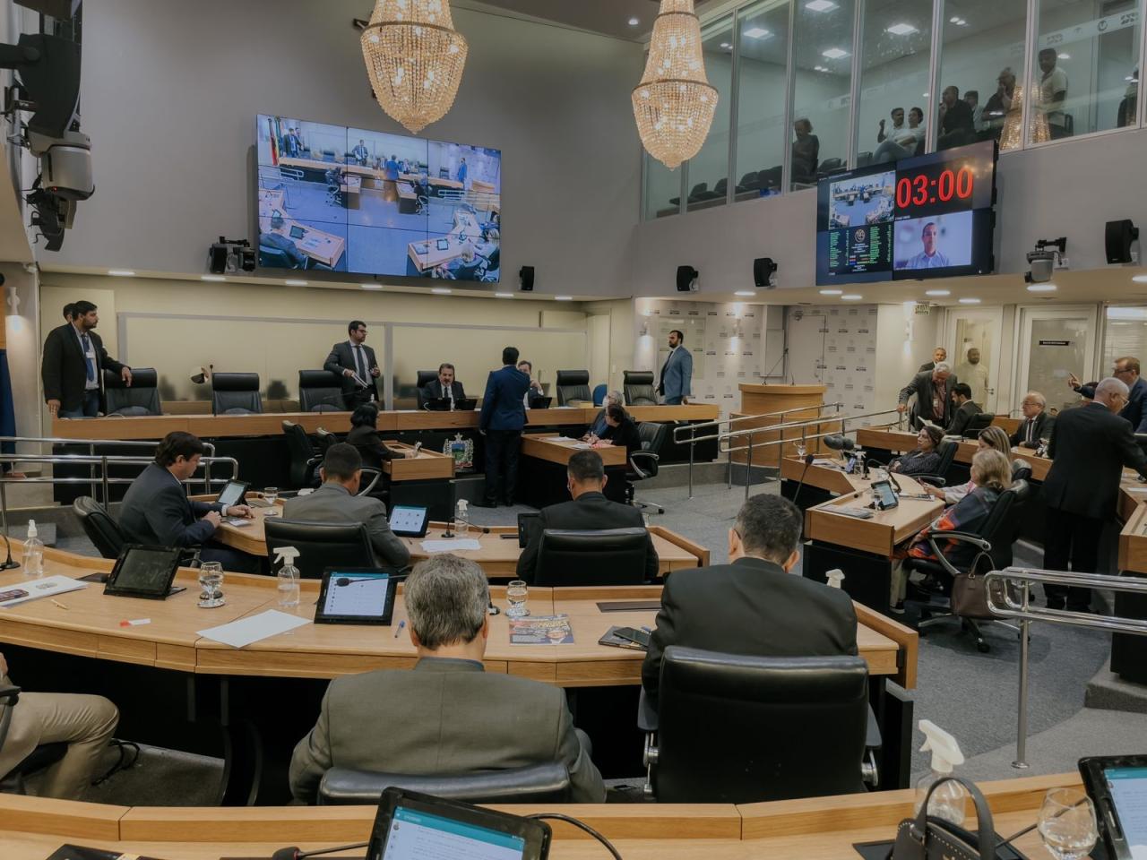 Deputados discutem projetos em defesa das mulheres paraibanas em sessão especial nesta quarta