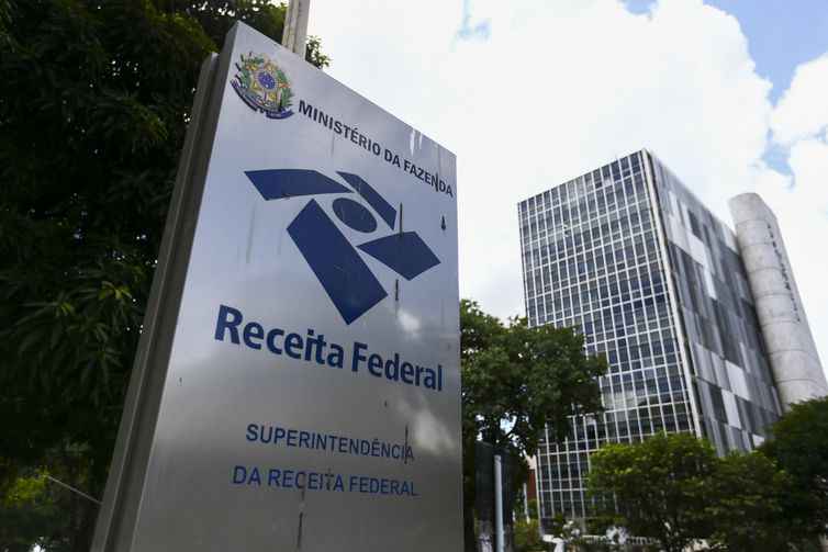 Arrecadação federal atinge R$ 171,05 bilhões em março 