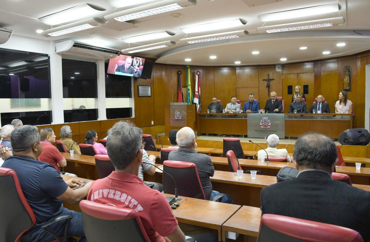 Mudança na gestão do Hospital Edson Ramalho é debatida em audiência pública