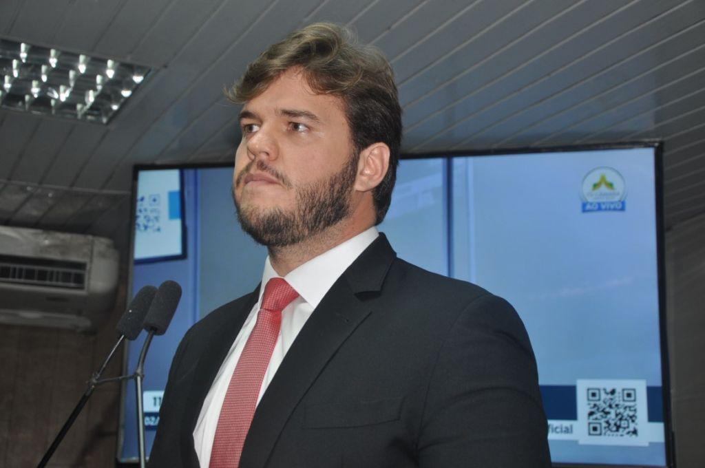 Prefeito detalha projetos à Câmara que autoriza o Executivo a contrair empréstimos