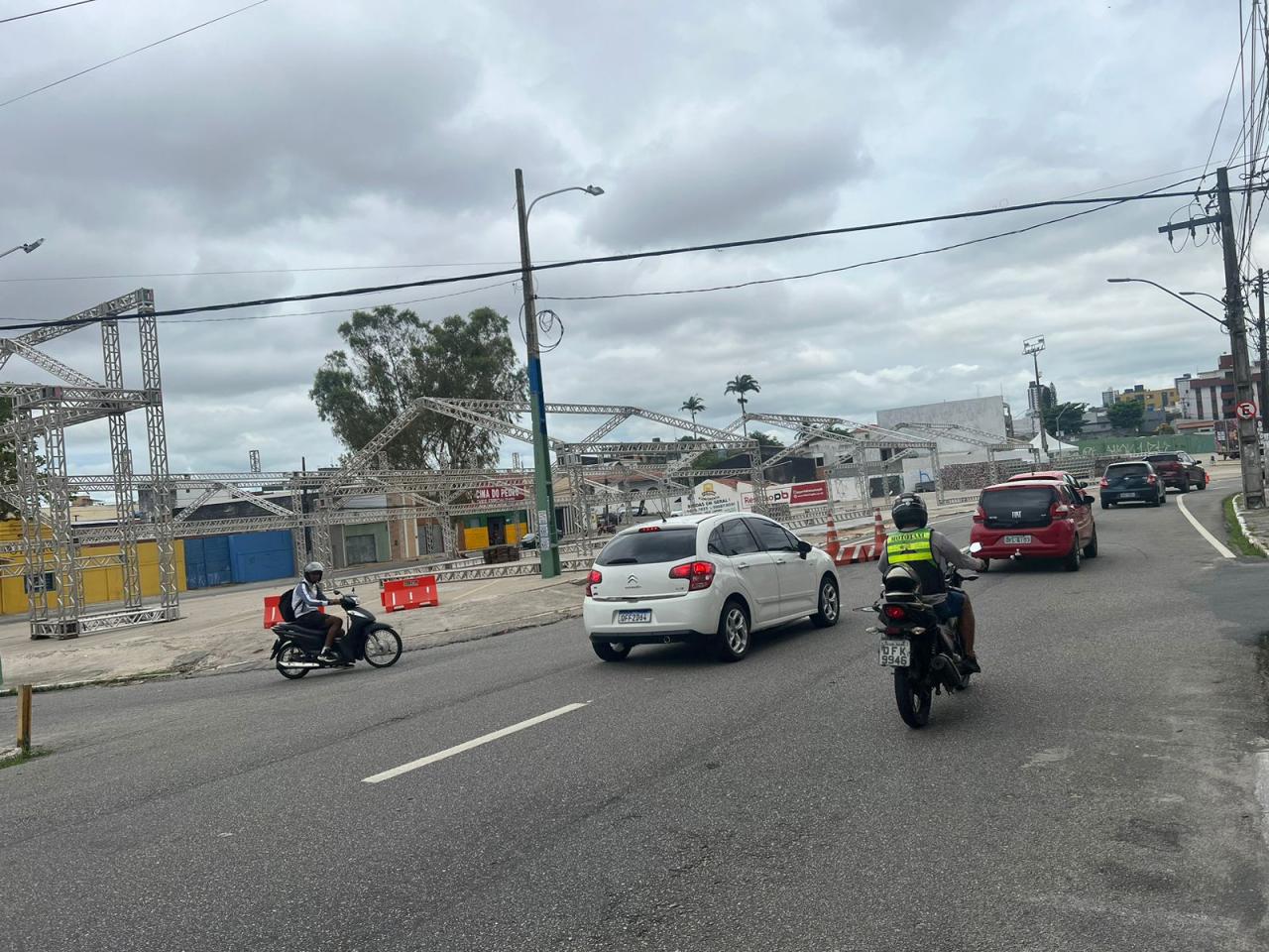 São João 2023 : STTP interdita trecho da Rua Sebastião Donato para início de montagem da estrutura de barracas no Parque do Povo