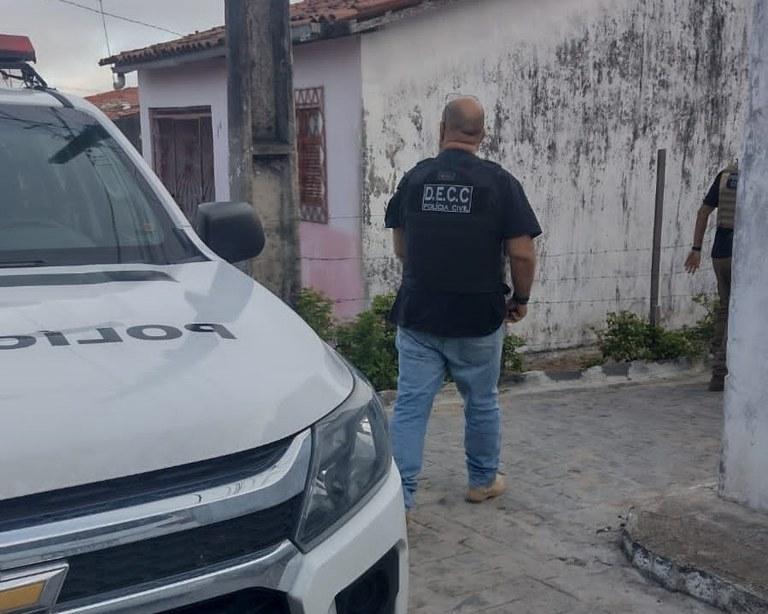 Polícia Civil realiza prisão de criminoso que estava foragido há 17 anos
