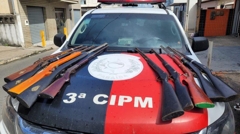 Polícia Militar desarticula depósito ilegal de armas de fogo em Queimadas