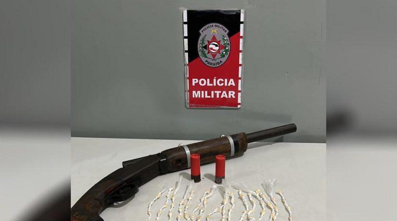 Polícia Militar prende suspeito com arma e drogas em Cruz do Espírito Santo
