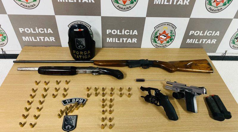 Polícia Militar apreende armas que estavam escondidas em oficina do distrito mecânico da Capital