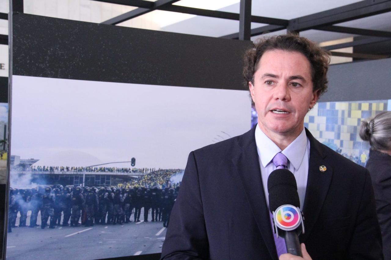 Veneziano lamenta dois últimos indicadores que expõem as fragilidades de políticas públicas no Estado da Paraíba