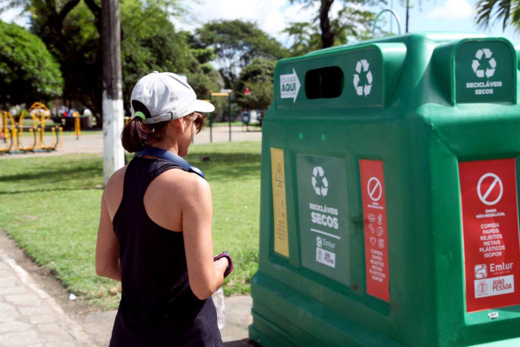 Emlur instala pontos de entrega voluntária de materiais recicláveis em locais públicos