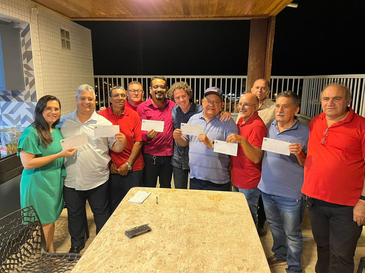 Ex-deputado Djaci Brasileiro e vice-prefeito de Itaporanga assinam ficha de filiação ao MDB