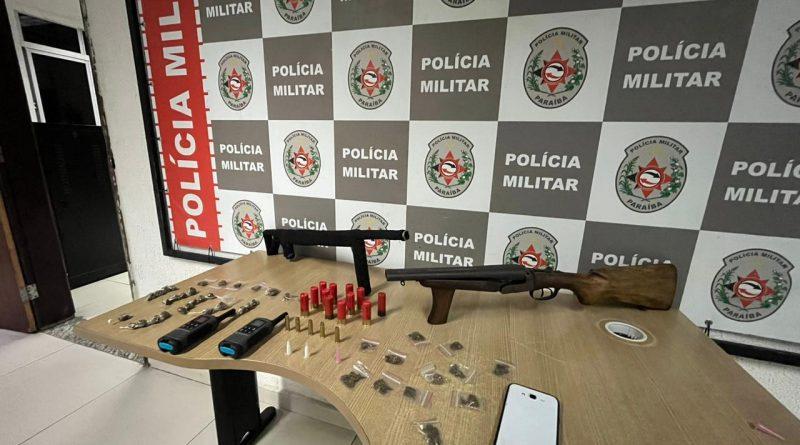 Polícia Militar apreende armas, drogas e rádios comunicadores no Condomínio Vista Alegre