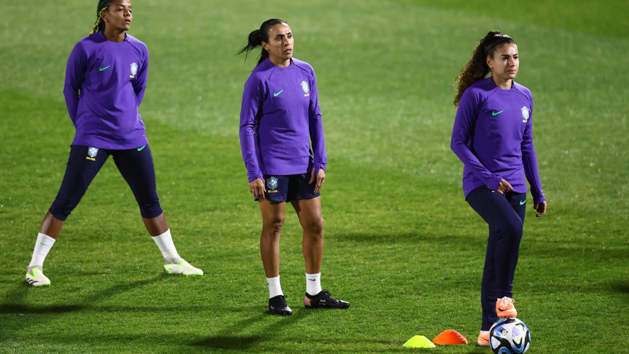 Seleção feminina retoma treinos de olho na França após goleada em estreia na Copa