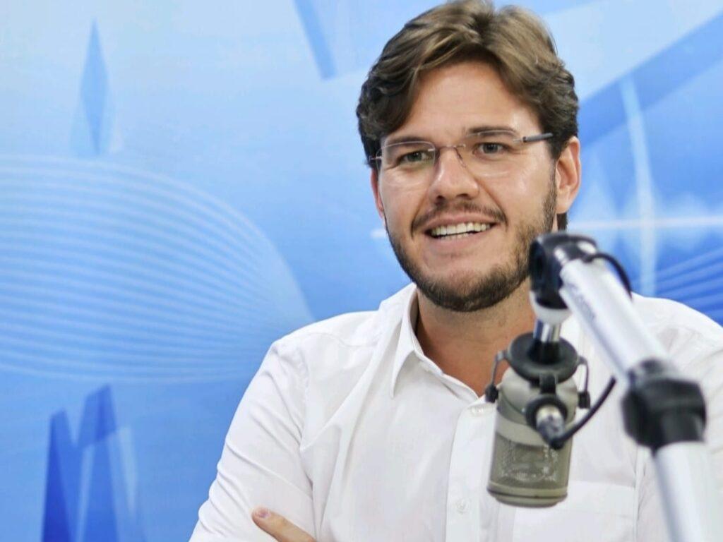 Bruno lamenta queda de receitas, mas aponta superação com avanços em obras e na melhoria da saúde pública de Campina Grande