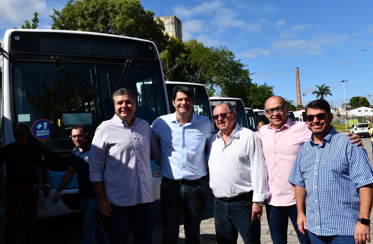 CMJP participa de entrega de ônibus em comemoração ao aniversário de João Pessoa
