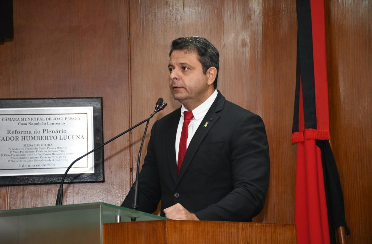 Corte de fios de rádios difusoras é denunciado por vereador