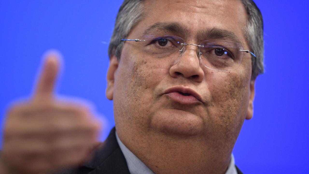 Dino diz que ministério não tem todas as imagens do 8/1 e culpa contrato com empresa