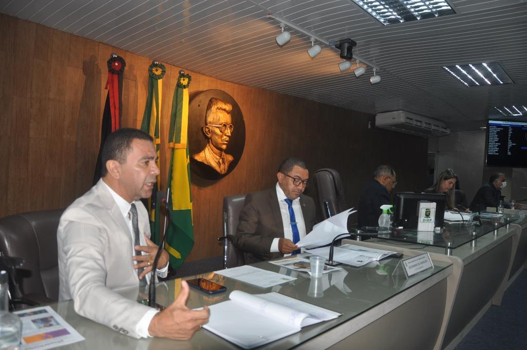 Entenda a polêmica em torno do Açude Velho e as discussões na Câmara Municipal