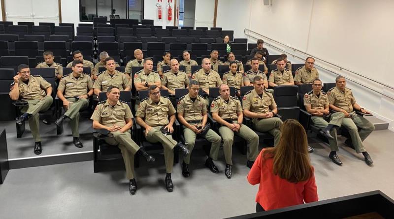 INTEGRAÇÃO E INTELIGÊNCIA: Capitães do Curso de Especialização em Segurança Pública visitam Força-Tarefa do Ministério da Justiça, na Paraíba