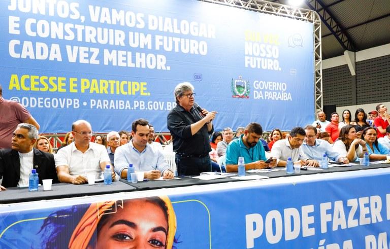 João Azevêdo entrega equipamentos e dialoga com a população em audiência do ODE com recorde de público em Guarabira