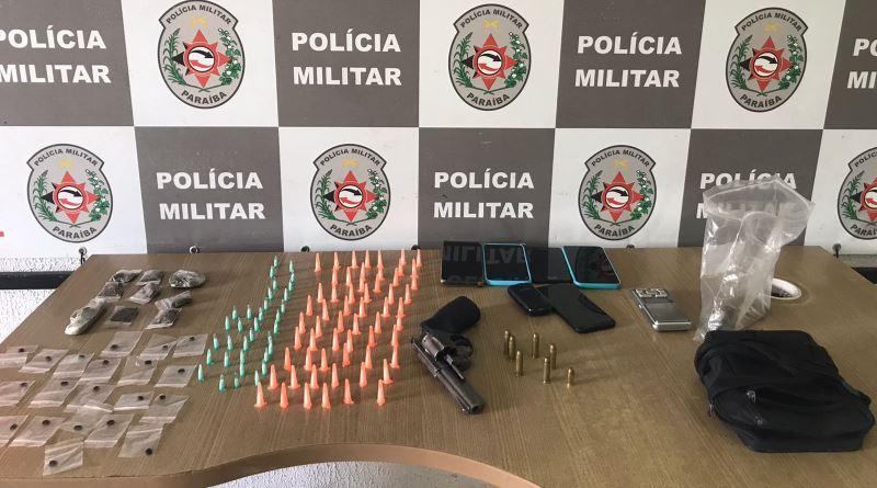 Polícia Militar prende acusado de tráfico de drogas com arma de fogo, na região do Bessa