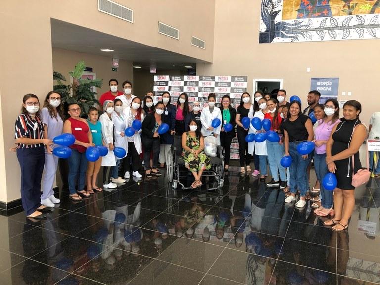 Primeira paciente jovem do Hospital Metropolitano a receber transplante cardíaco tem alta após pouco mais de um mês
