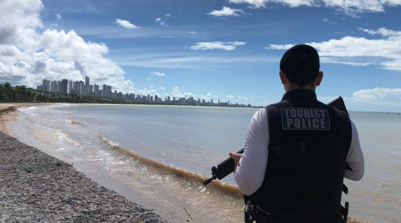 REINCIDÊNCIA: Polícia Militar prende acusados de furto que já tinham passagens pelo mesmo tipo de crime, na capital