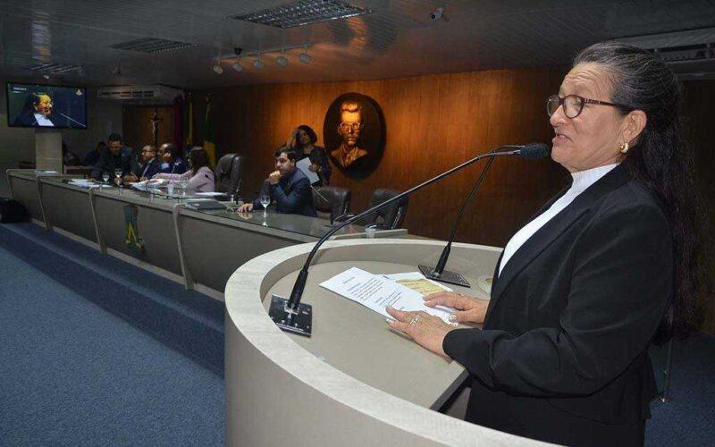 Vereadora Dona Fátima lamenta ofensa de Rostand Paraíba e destaca sua postura leal e fiel aos princípios da boa política