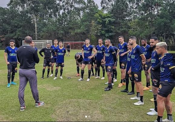 Botafogo-PB tem contusões e suspensões de elenco como desafios na busca pela classificação na Série C