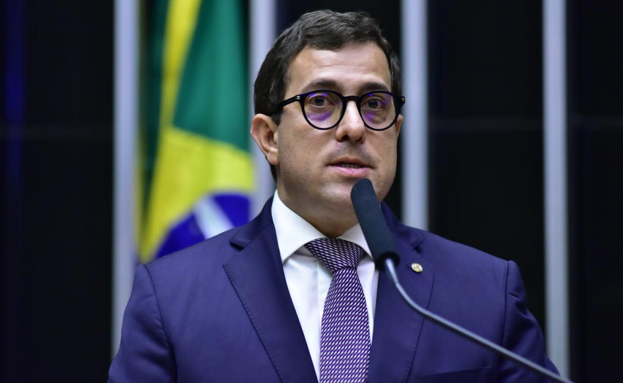 Governo e municípios do Agreste, Sertão, Borborema e Mata Paraibana recebem emendas de Gervásio para custeio da Saúde e Infraestrutura