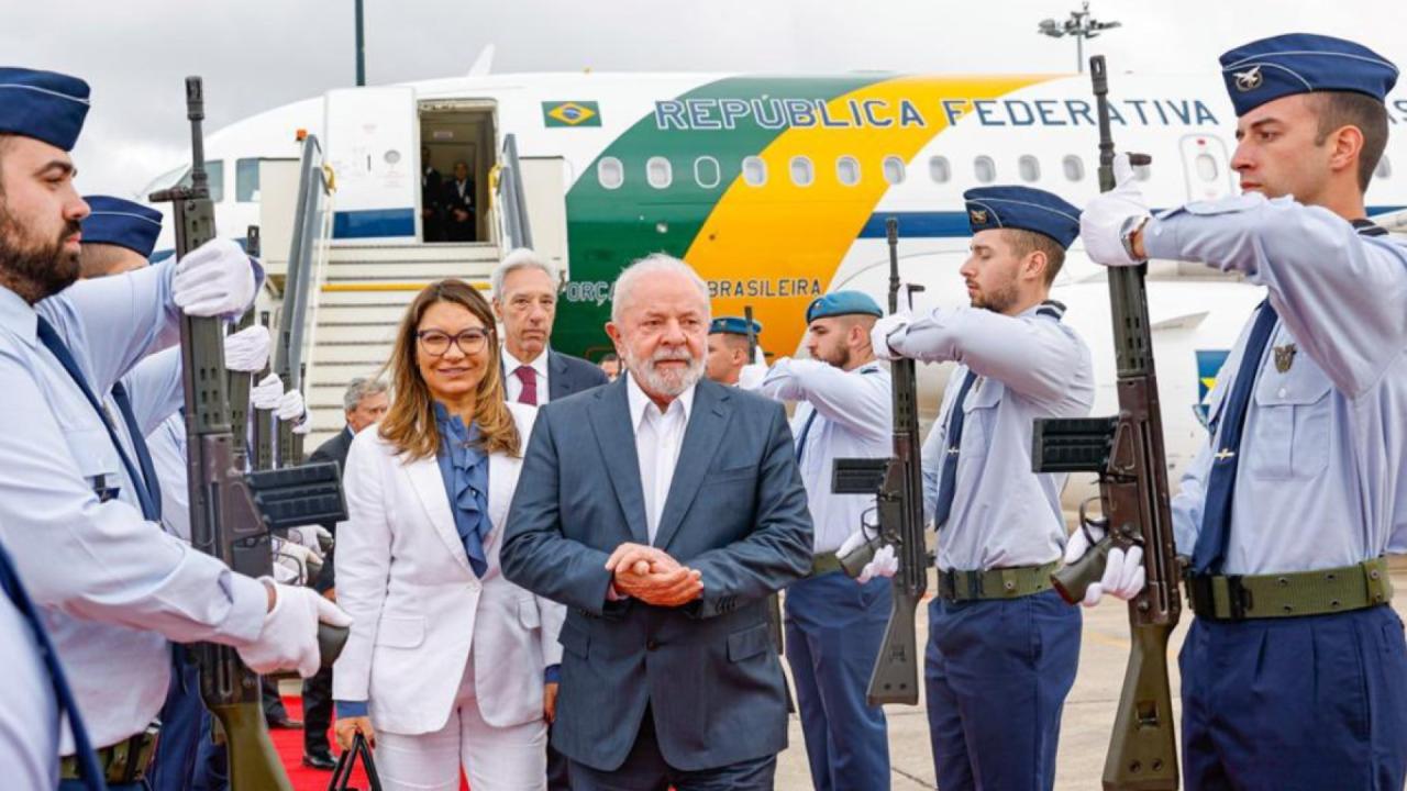 Juiz dá 5 dias para governo explicar interesse em compra de novo 'Aerolula'
