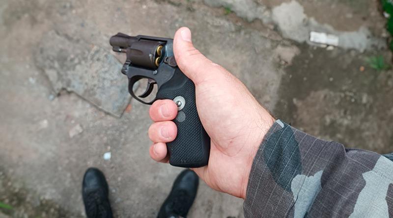 Polícia Militar prende acusado de tráfico com arma de fogo na capital