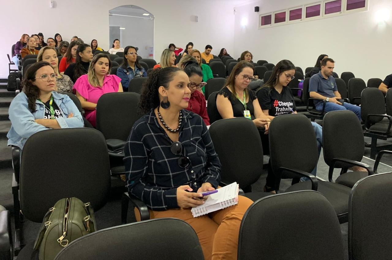 Prefeitura de Campina Grande promove reunião para discutir combate às drogas junto ao público infanto-juvenil