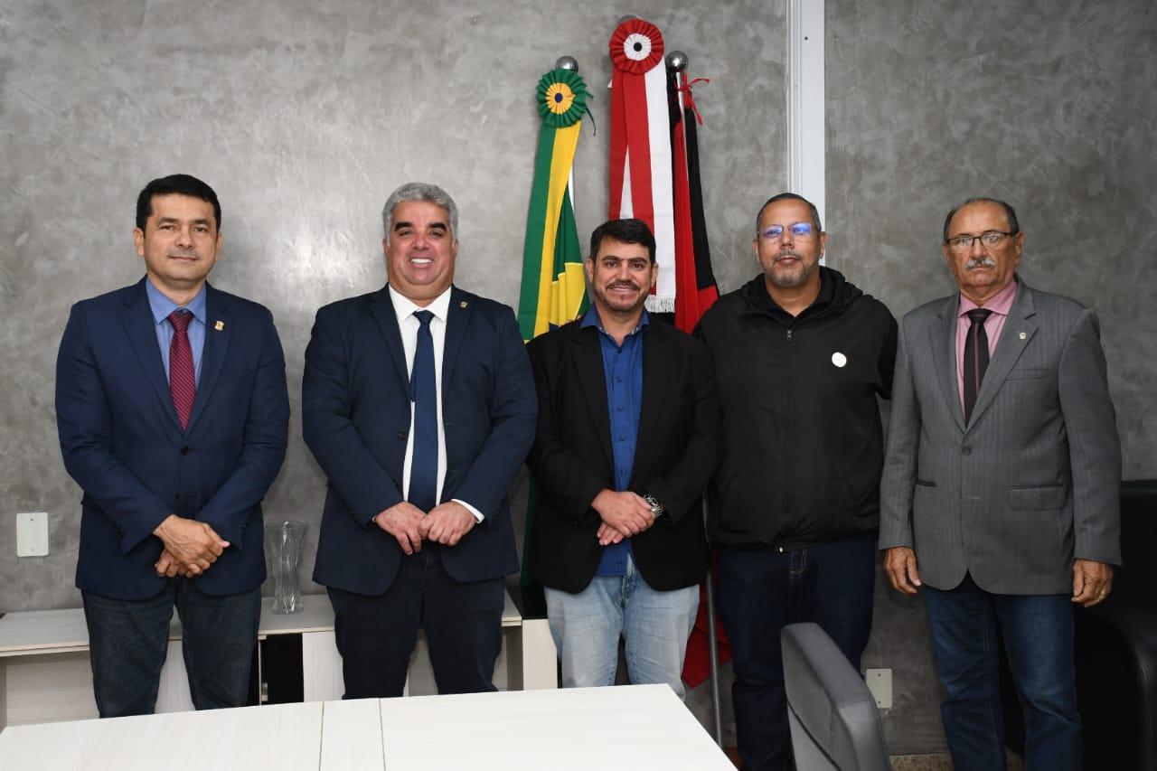 Presidente da CMJP debate temas relevantes e causa animal com vereador paulista