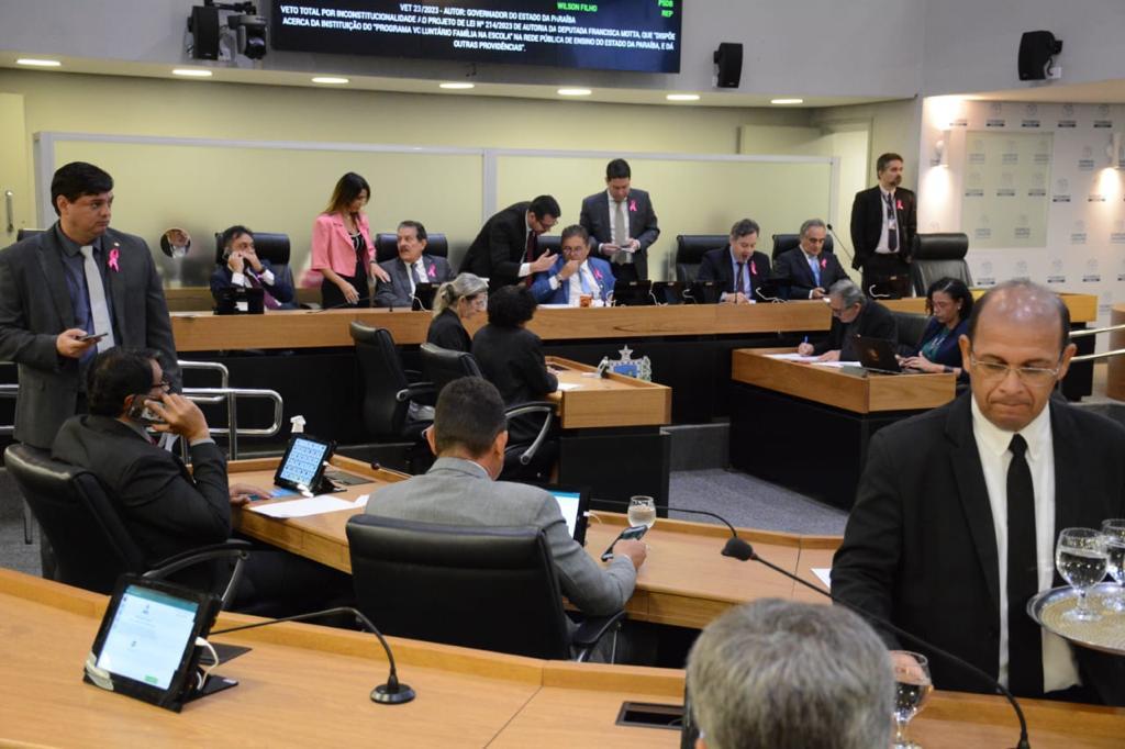 ALPB aprova projetos em prol da saúde das mulheres e proteção das crianças