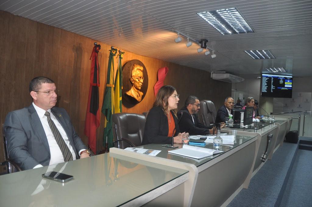Cagepa e a Transposição: Vereadores da CMCG buscam debater o abastecimento de água na região
