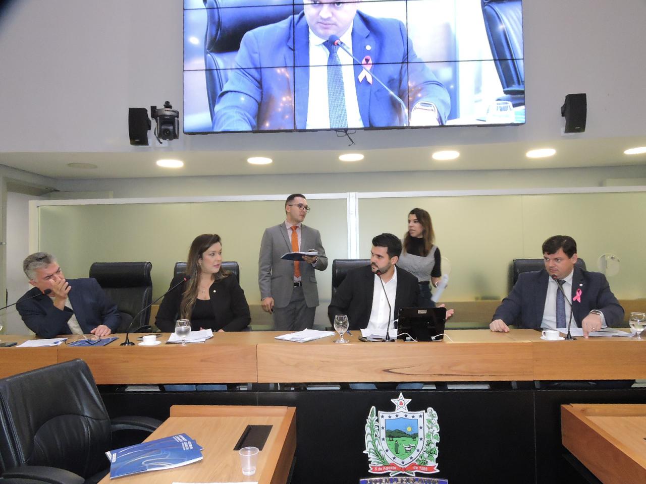 CCJ aprova projeto que visa rastreamento precoce do TEA nas escolas