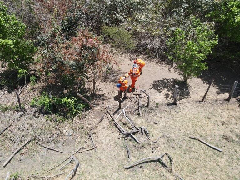 Força-tarefa apaga incêndio na Serra da Santa Catarina, após 15 dias de trabalho