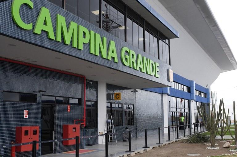 João Azevêdo participa de inauguração de novo aeroporto e Centro de Convenções em Campina Grande