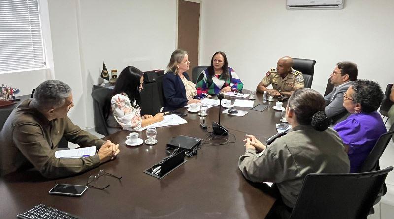Reunião discute novas ações para monitorar acusados de violência doméstica na Paraíba