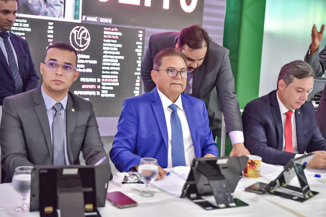 Deputados aprovam projeto que compensa danos ambiental de empreendimentos de energia renovável