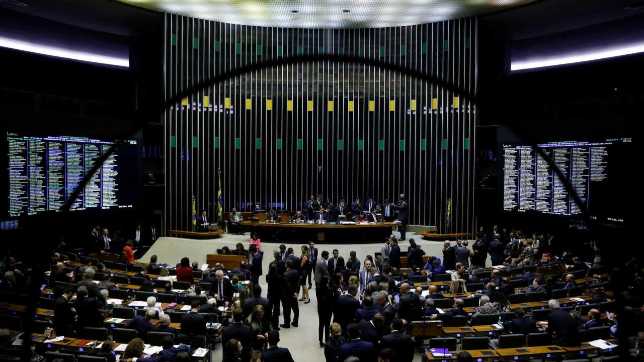 'Edital de emendas' empaca em Congresso com fartura de verba gasta sem critério