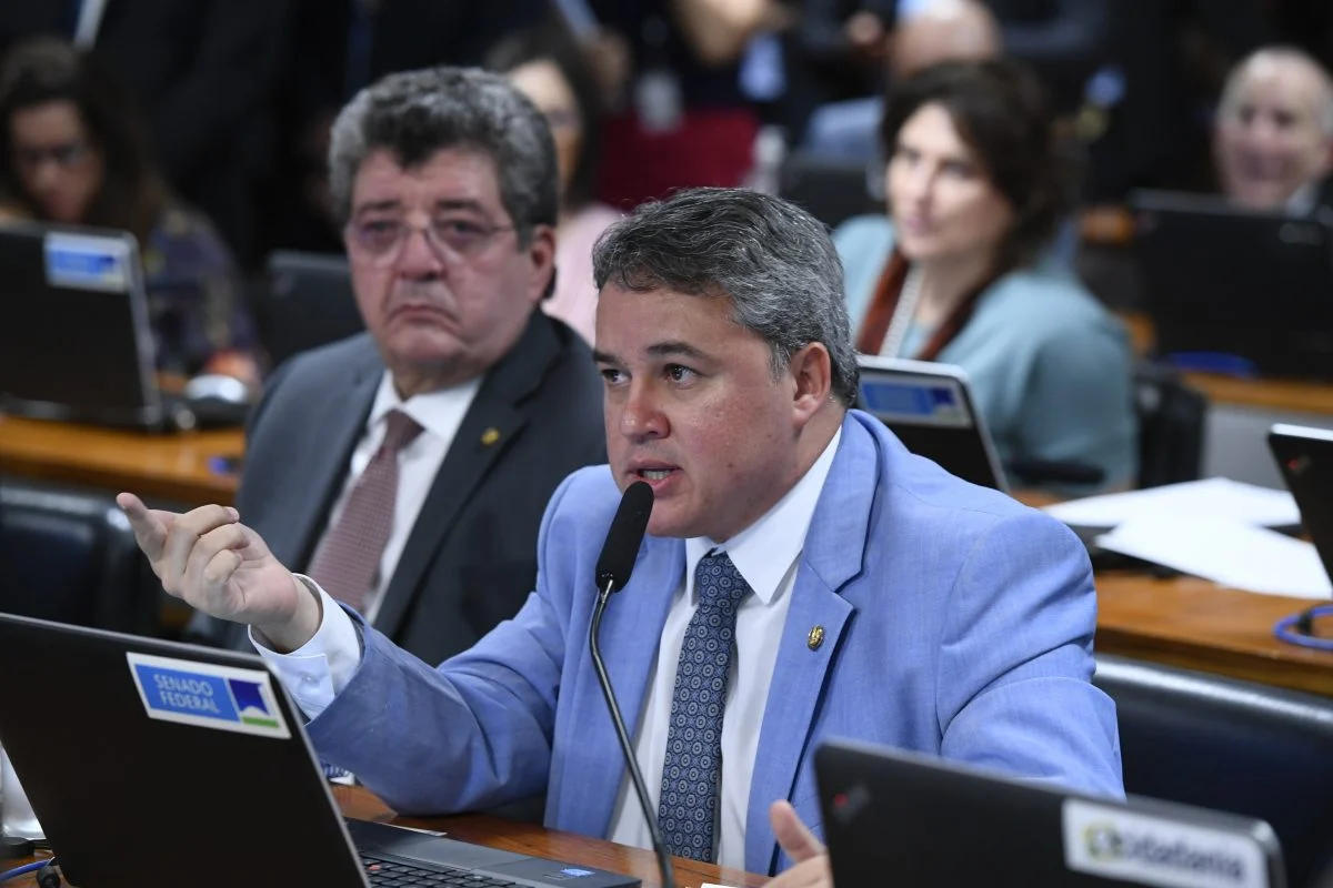 Efraim critica veto de Lula à desoneração da folha de pagamento projeta derrubar decisão no Senado