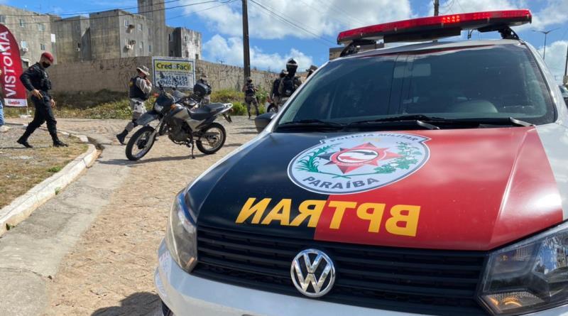 Em ações no trânsito, Polícia Militar apreende duas pistolas em menos de 12 horas na Capital
