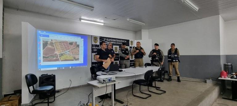 Forças de segurança realizam operação para coibir roubo de veículos em Campina Grande.