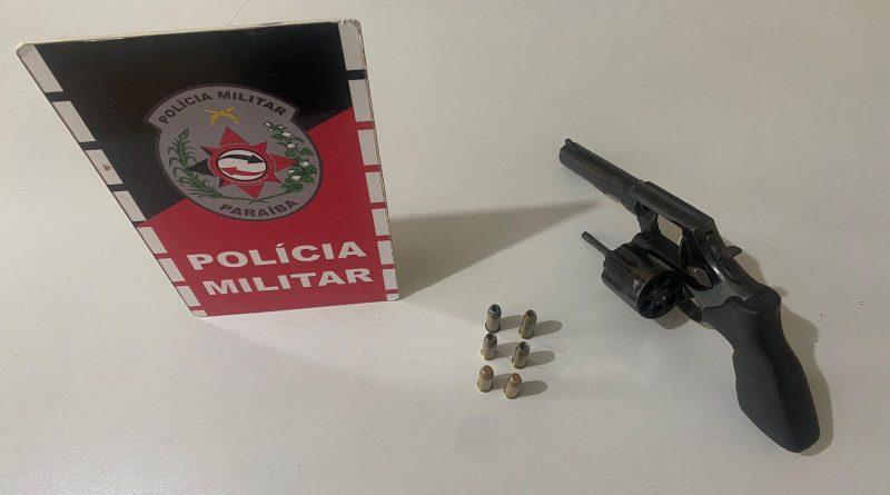 Polícia Militar prende suspeito com arma de fogo na cidade do Conde