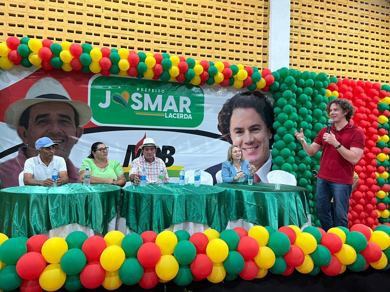 Prefeito de Itatuba, Josmar Oliveira assina ficha de filiação ao MDB em grande festa, com presença de Veneziano