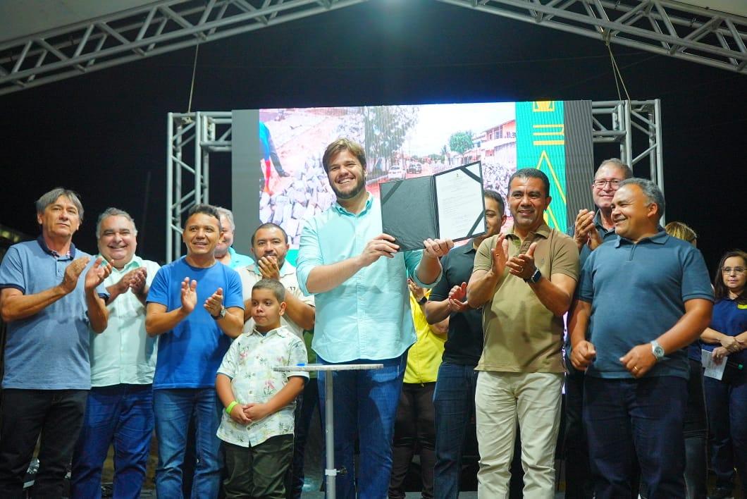 Prefeitura de Campina Grande investe R$ 3 milhões e inicia pavimentação de ruas no Bairro Santo Antônio