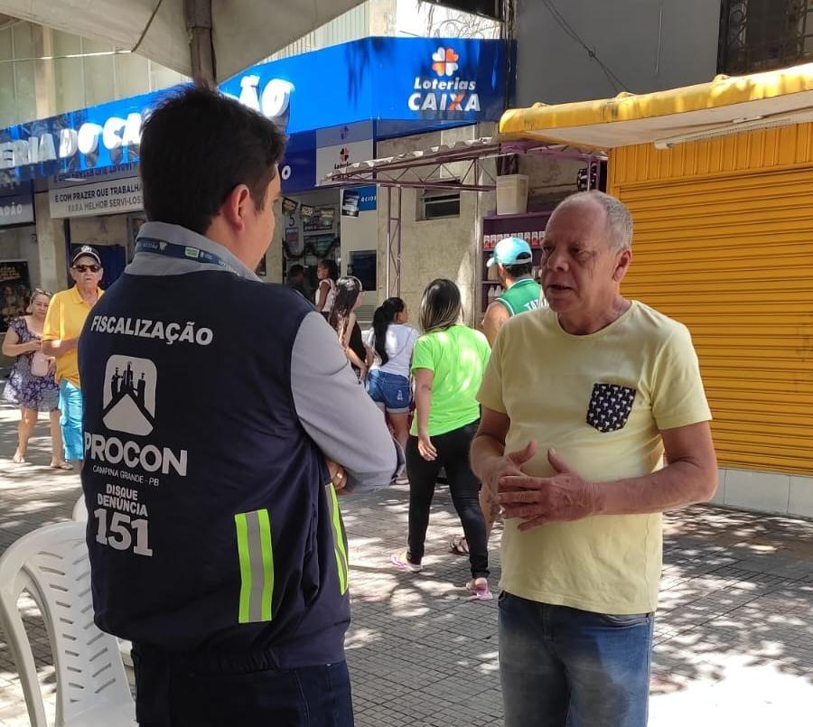 Procon de Campina Grande autua sete estabelecimentos comerciais por irregularidades durante a Black Friday 2023