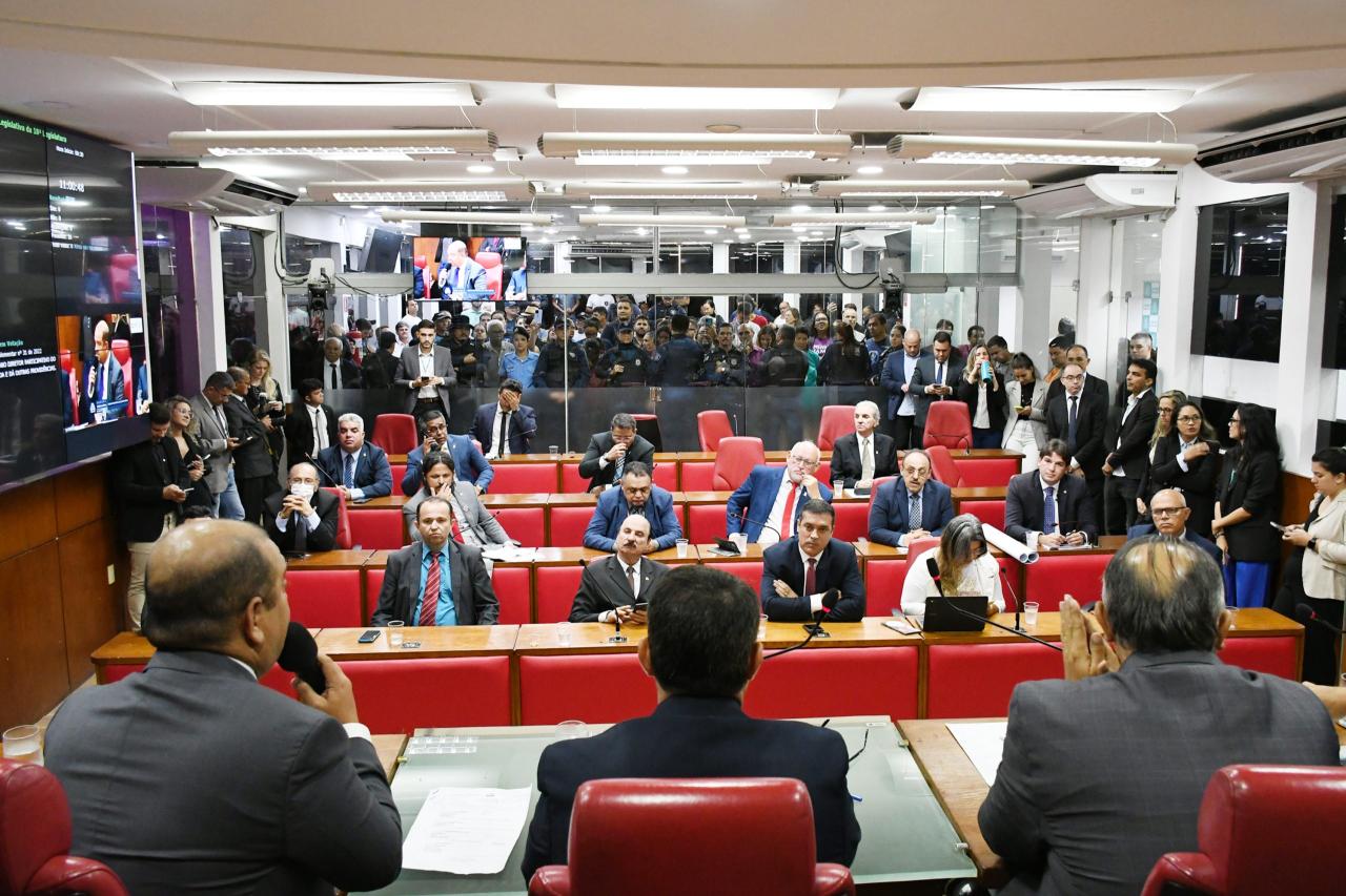 Câmara aprova redução de carga horária e auxílio alimentação para Guardas Municipais