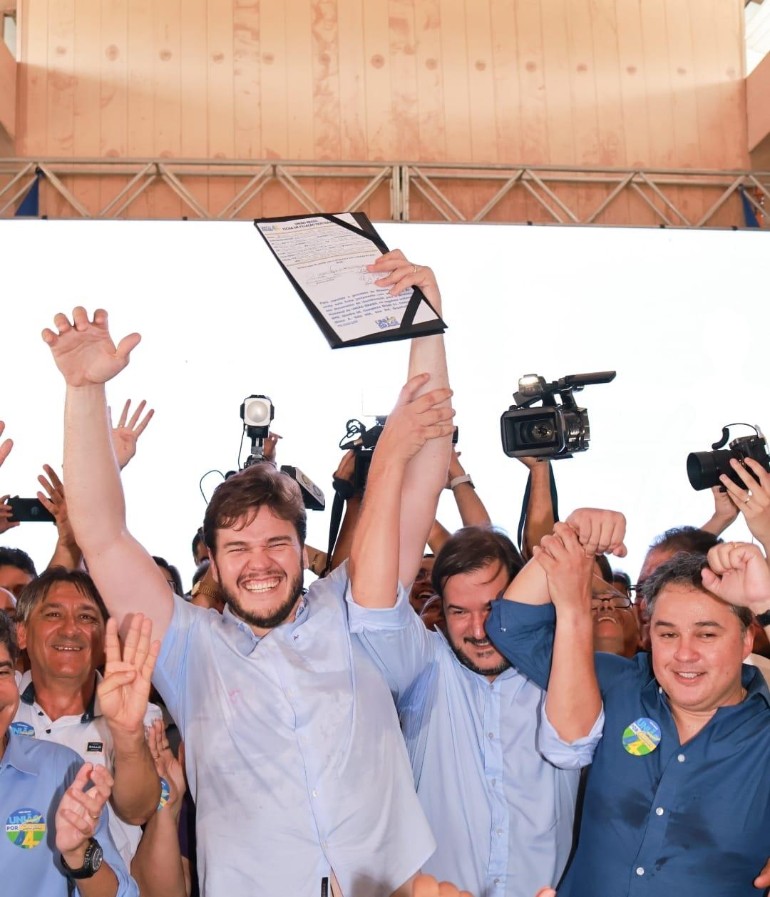 Com estrelas nacionais do partido e arena superlotada, Bruno dá demonstração de força em ato de filiação ao União Brasil