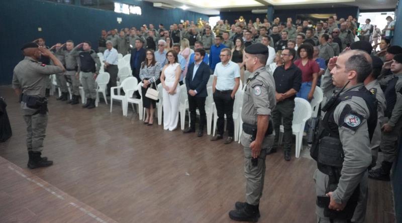 Em solenidade no Sertão, comandante-geral da PM homenageia militares e civis no aniversário do 14º Batalhão