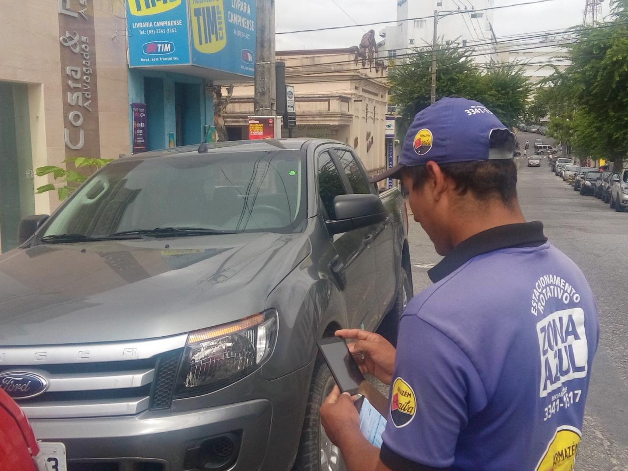 Natal iluminado terá sistema de estacionamento Zona Azul Social próximo ao SESC Açude Velho